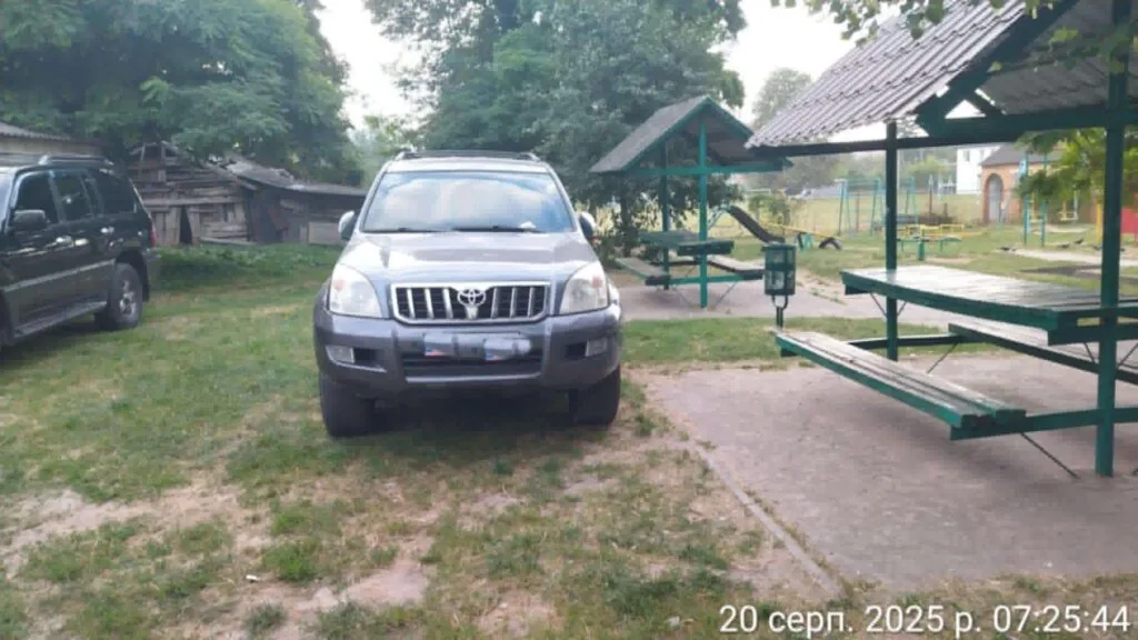 У Володимирі муніципали продовжують виявляти порушників правил паркування 5