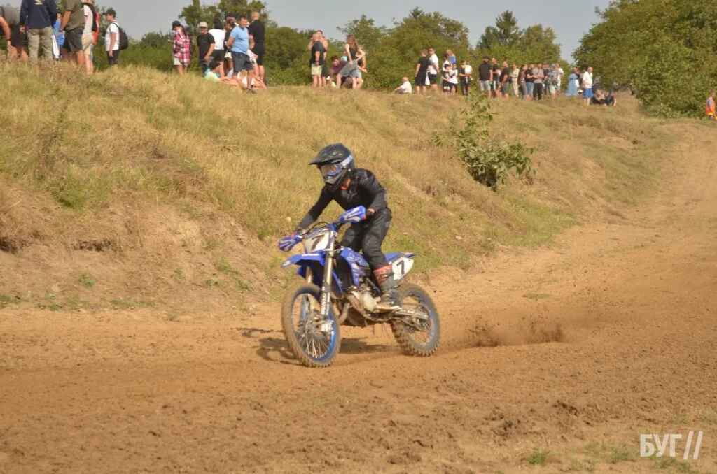 Нововолинськ прийняв II етап Чемпіонату України з мотокросу 10