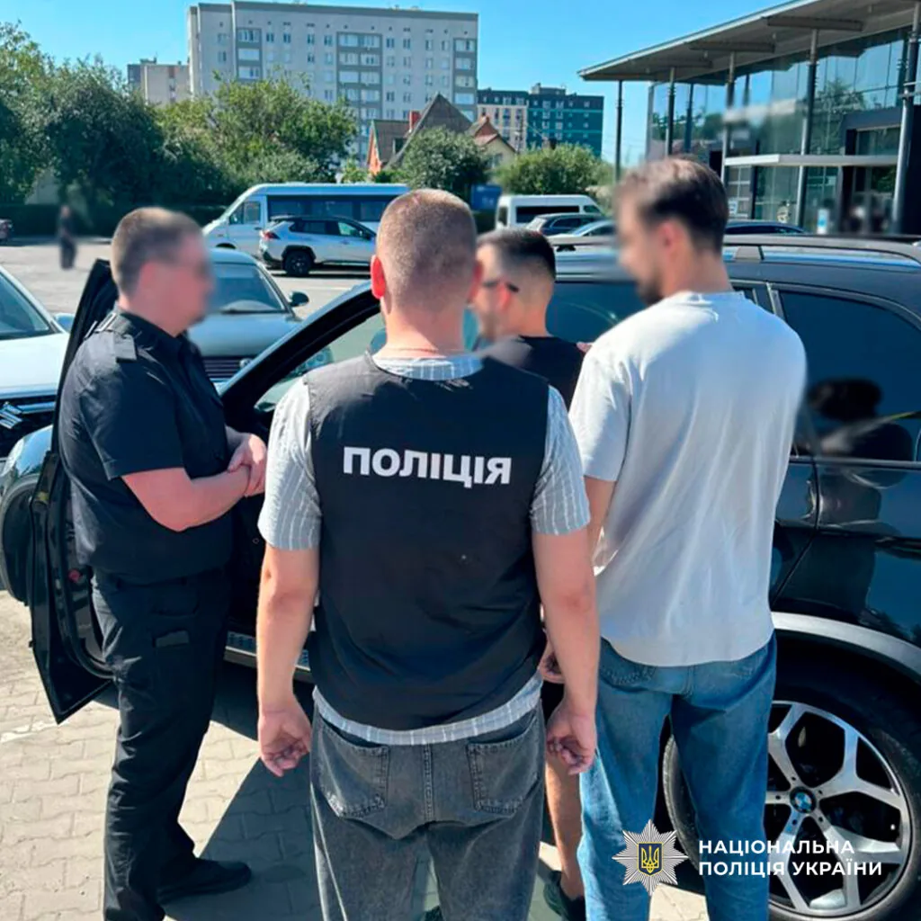 На Волині викрили схему заробітку на послугах ТСЦ: за 10 тисяч гривень обіцяв поставити авто на облік 2