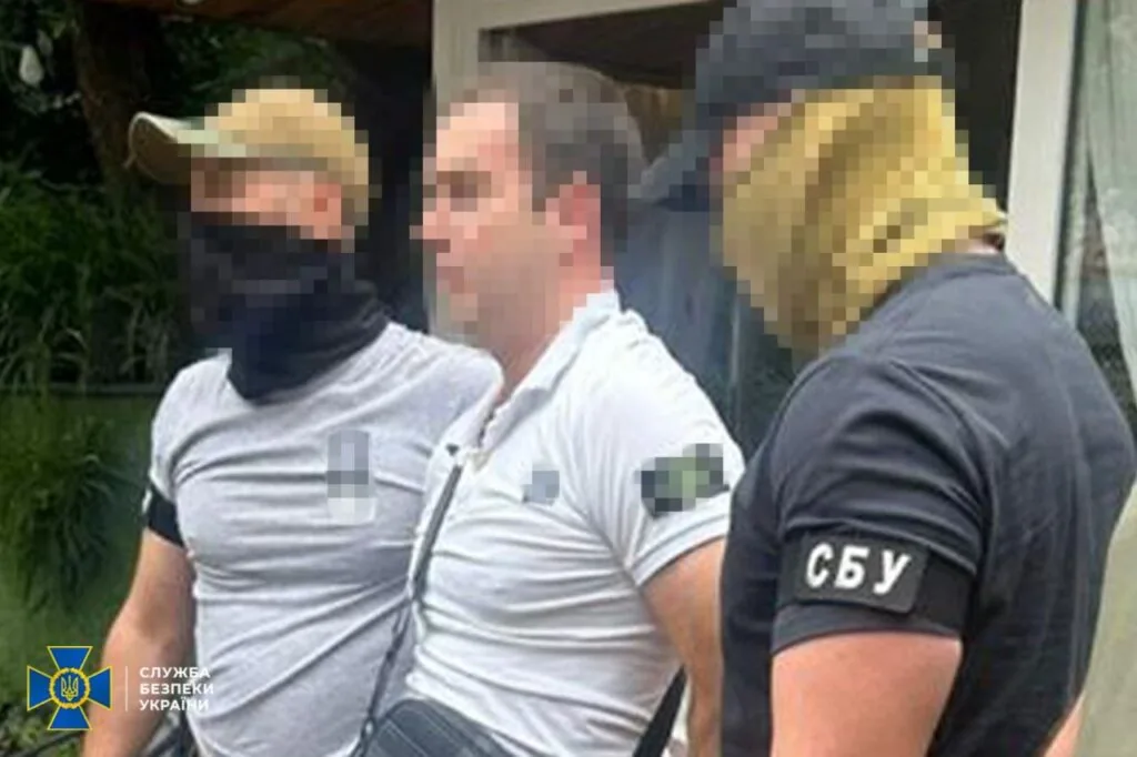 На Волині провідник потяга зі своїм спільником перевозив за кордон призовників у пасажирських вагонах, - СБУ 2