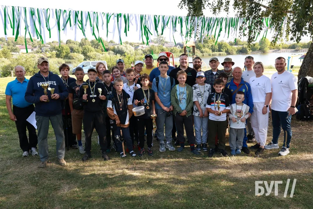Рибальський азарт і юшка на вогні: у Нововолинську відбулись змагання з риболовлі до 75-річчя міста 10