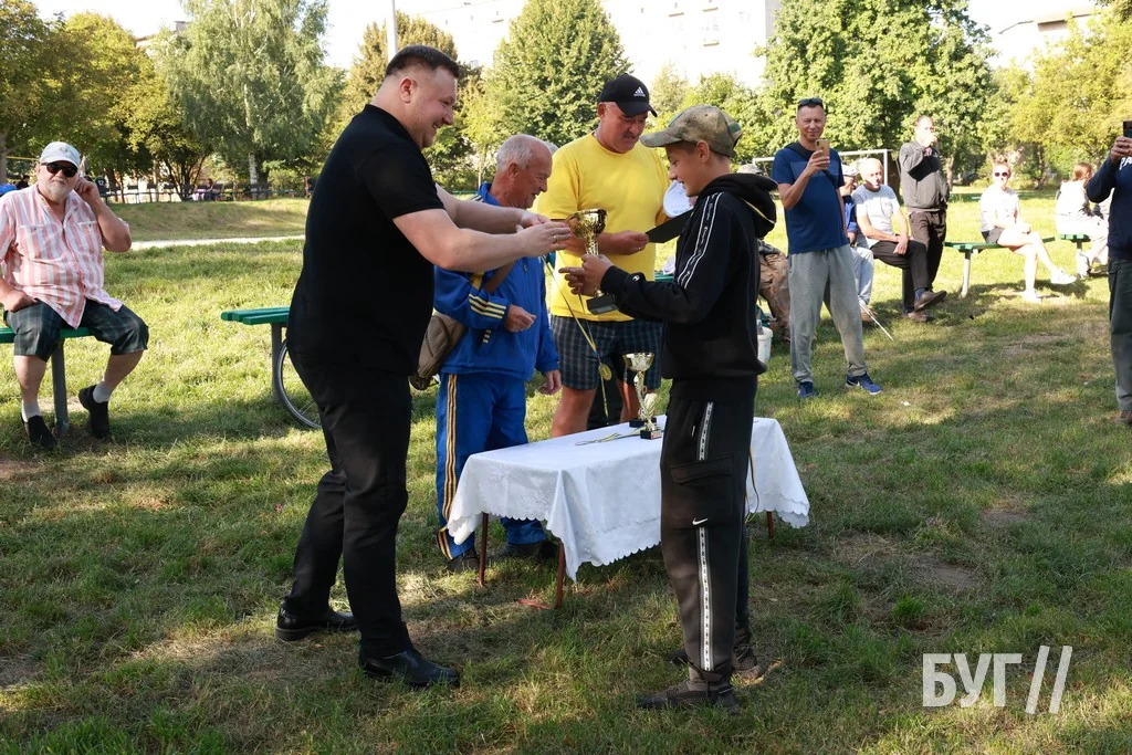 Рибальський азарт і юшка на вогні: у Нововолинську відбулись змагання з риболовлі до 75-річчя міста 14