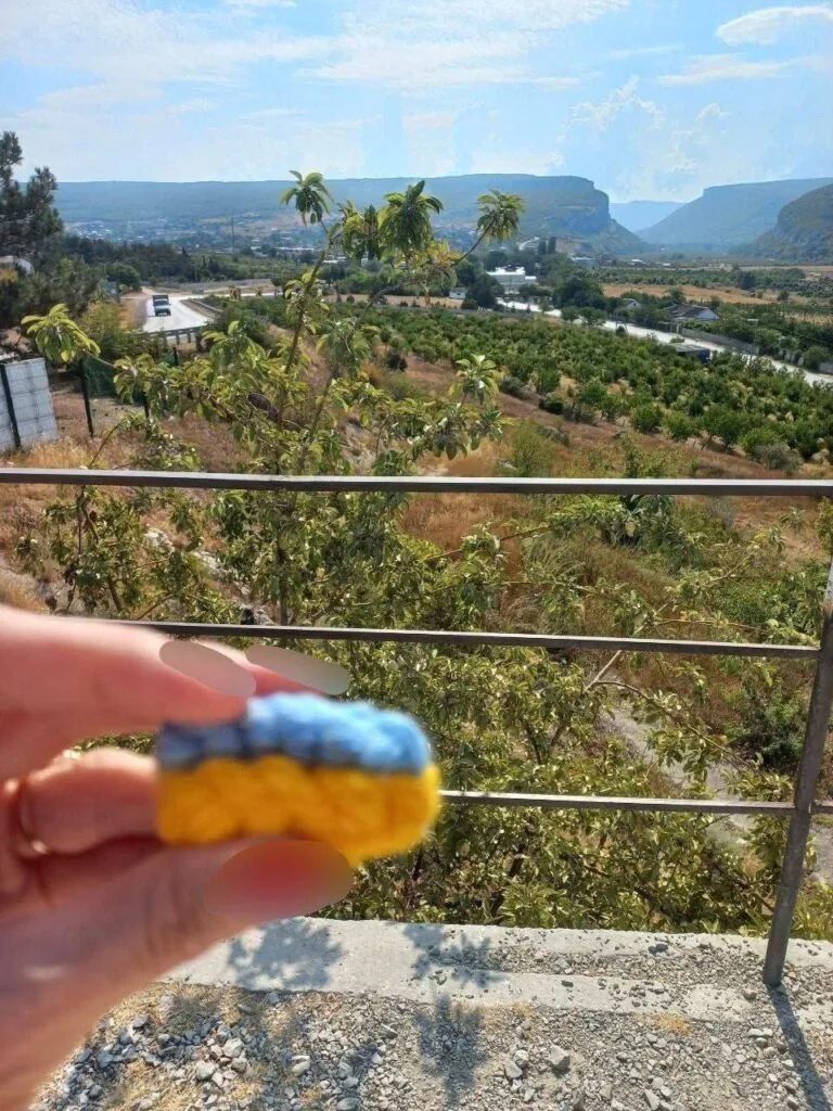 Активісти «Жовтої стрічки» прикрасили українськими прапорами окуповані міста 3