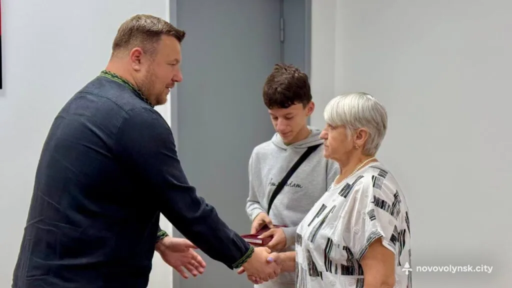Чотирьом полеглим Героям з Нововолинської громади присвоїли відзнаки «За мужність» 7