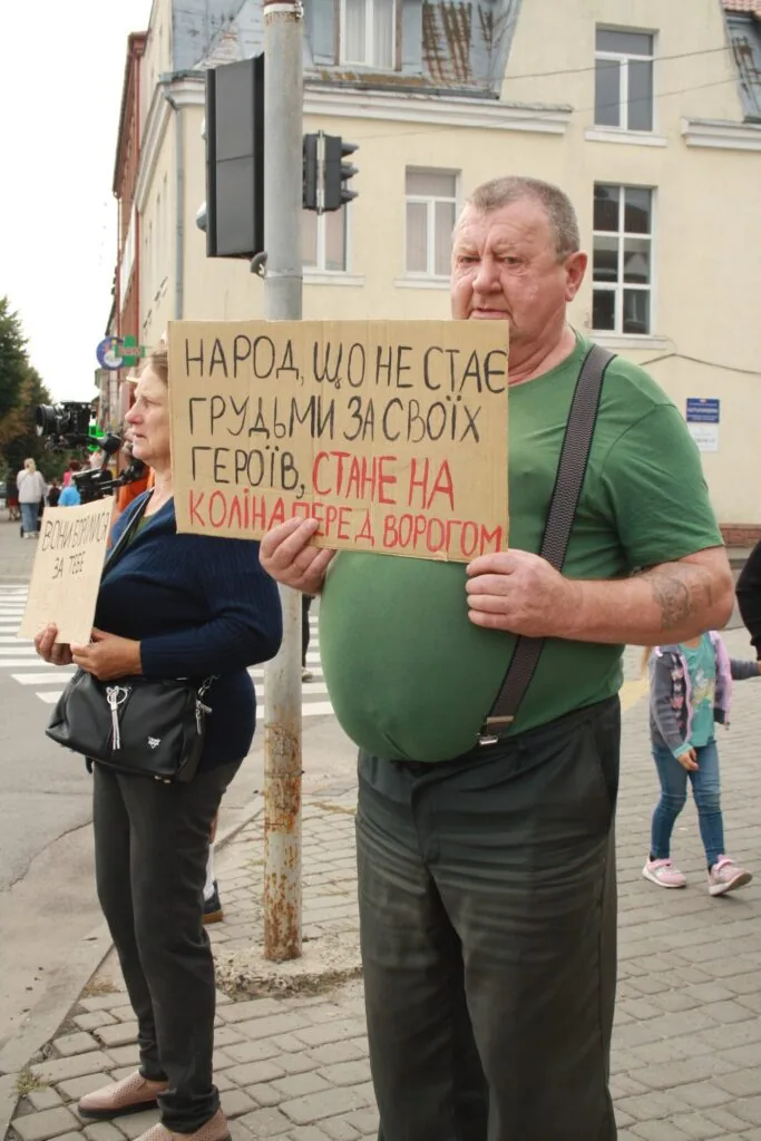 У Володимирі відбулась акція на підтримку військовополонених та зниклих безвісти 2