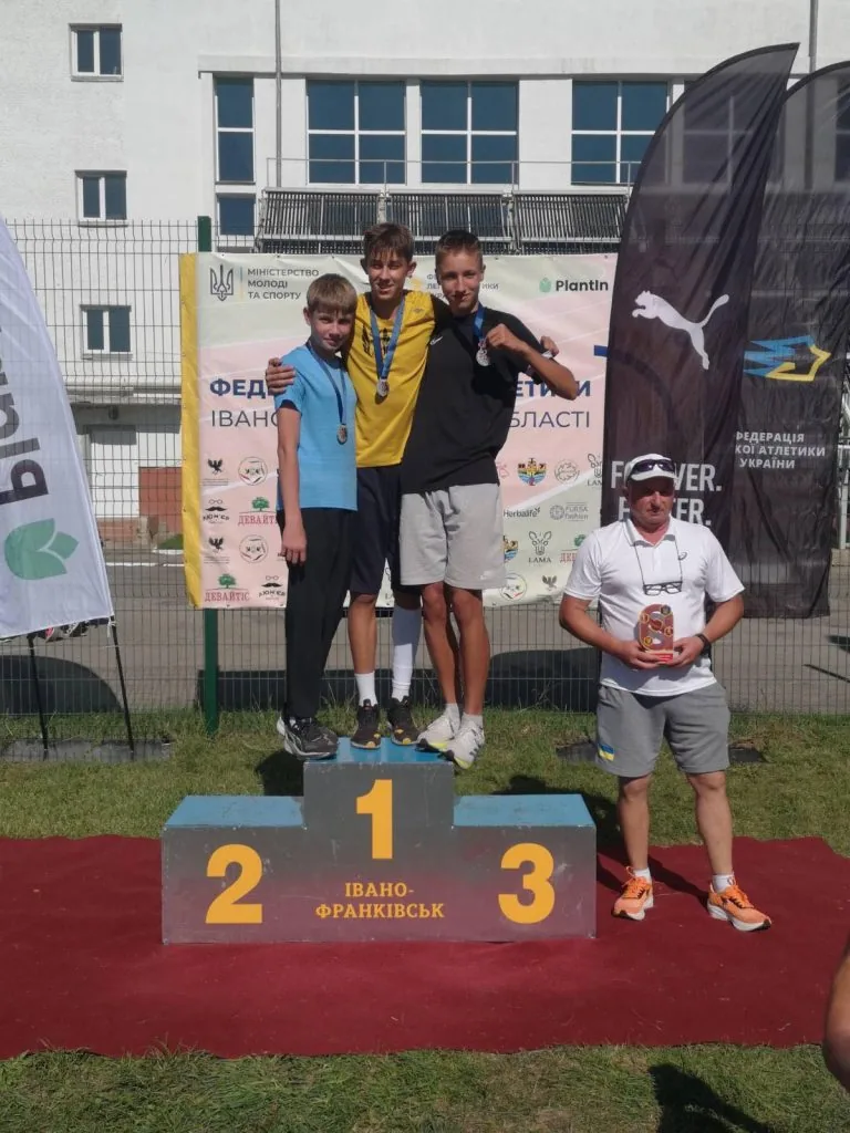 Юні легкоатлети з Нововолинська посіли призові місця на командному чемпіонаті України 2
