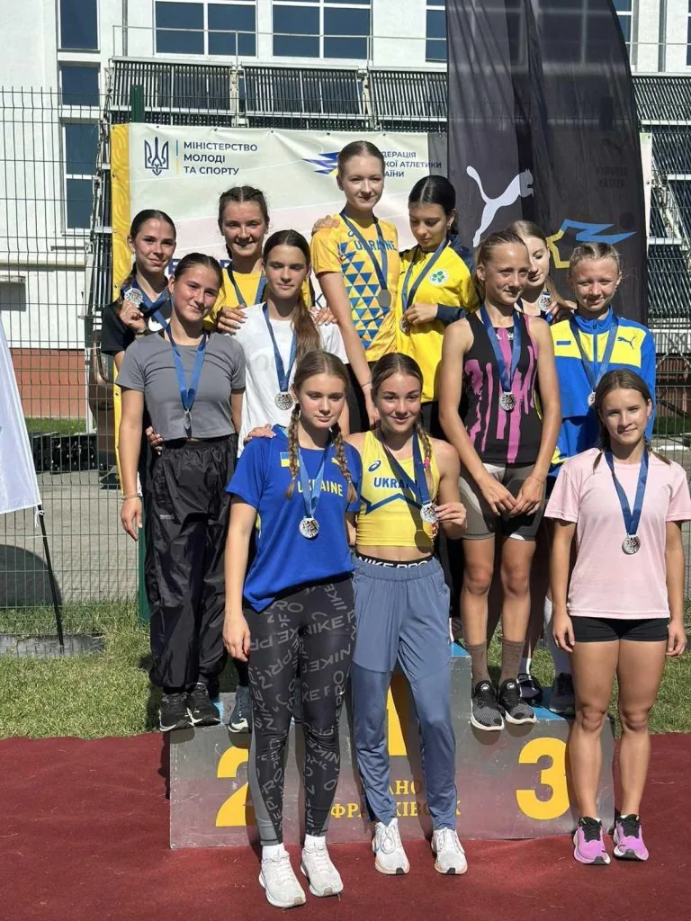 Юні легкоатлети з Нововолинська посіли призові місця на командному чемпіонаті України 4