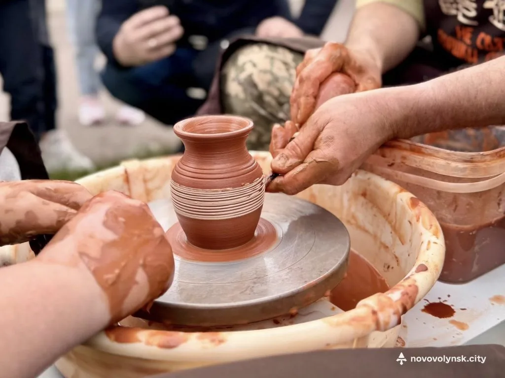 До Дня Захисників та Захисниць відбулися благодійні заходи: збирали кошти для 14 бригади 5