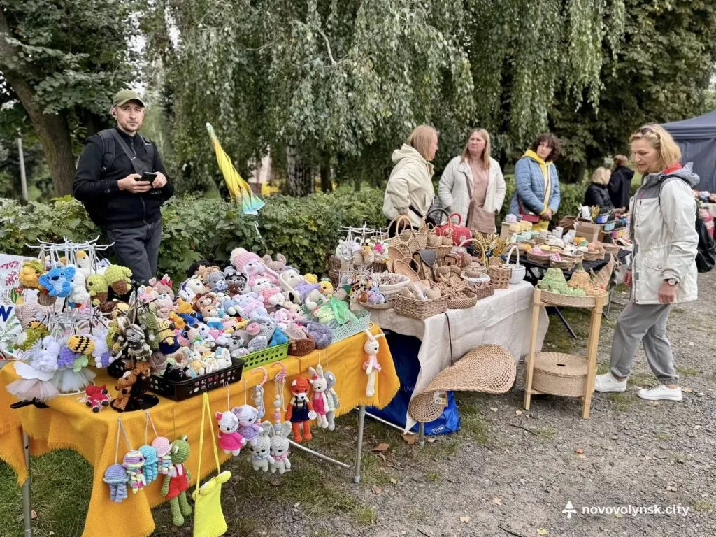 До Дня Захисників та Захисниць відбулися благодійні заходи: збирали кошти для 14 бригади 13