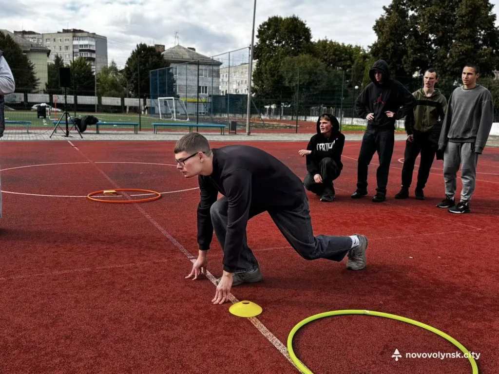 У Нововолинську школярі змагалися на «Козацьких забавах»