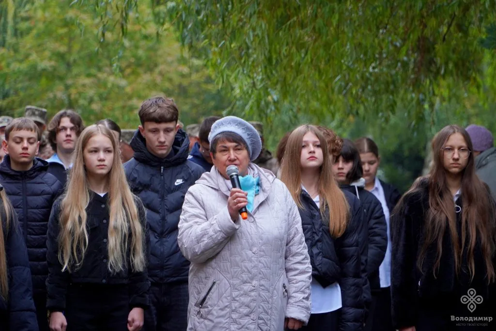 У гімназії Володимира відкрили меморіальні дошки на честь полеглих Героїв 9