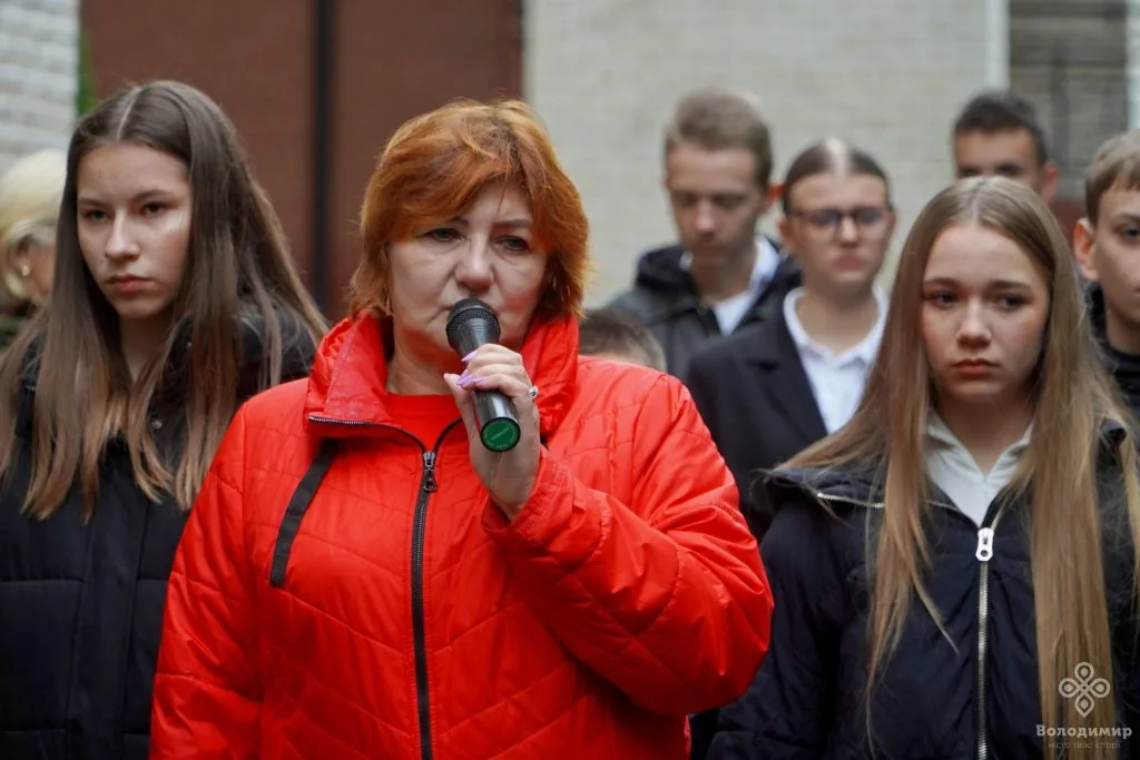У гімназії Володимира відкрили меморіальні дошки на честь полеглих Героїв 6