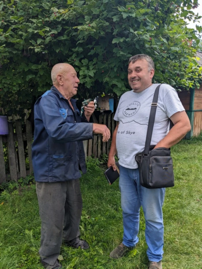 Замлиння на Любомльщині: як живе село, де час зупинився серед рудих котів і квітів в вазах 8