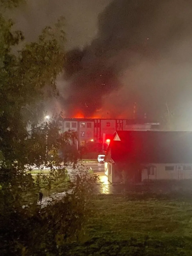 У Брянській області безпілотники атакували завод із виробництва електроніки 2