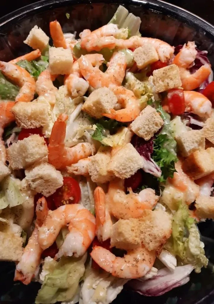 Оприлюднили топ неймовірно смачних і оригінальних рецептів салату Цезар 4