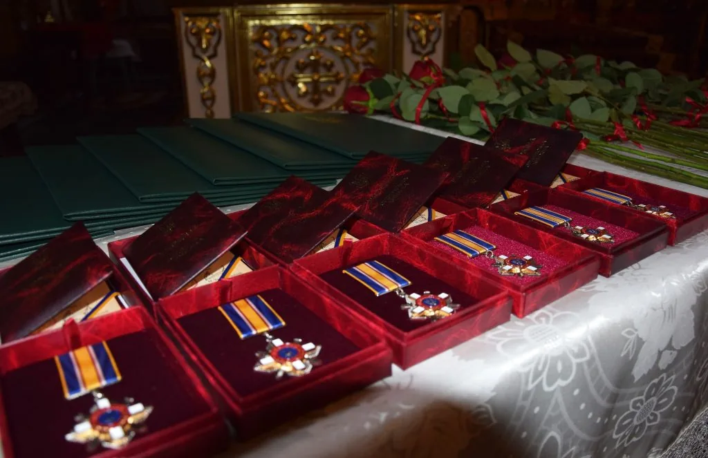 Рідним загиблих прикордонників з Володимира та Устилузької громади вручили їхні посмертні нагороди 6