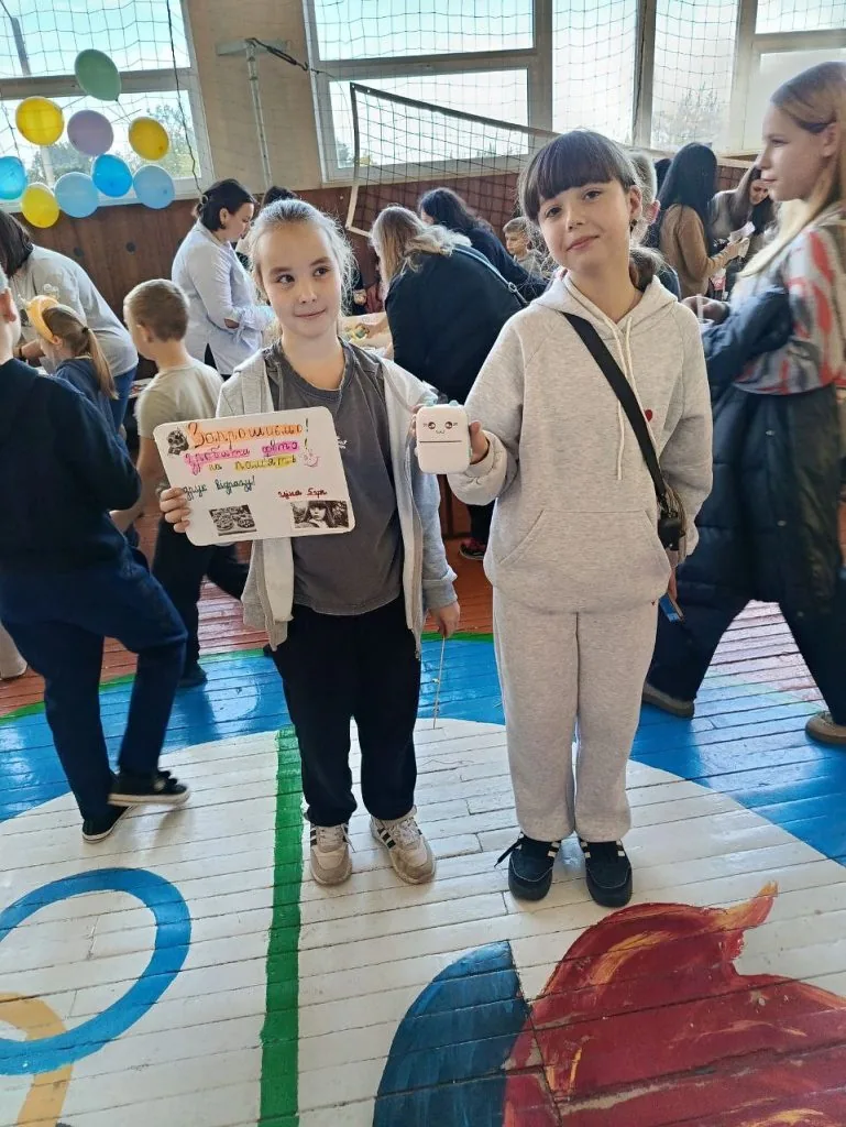 Учні ліцею №7 у Нововолинську зібрали понад 100 тисяч гривень для ЗСУ 5