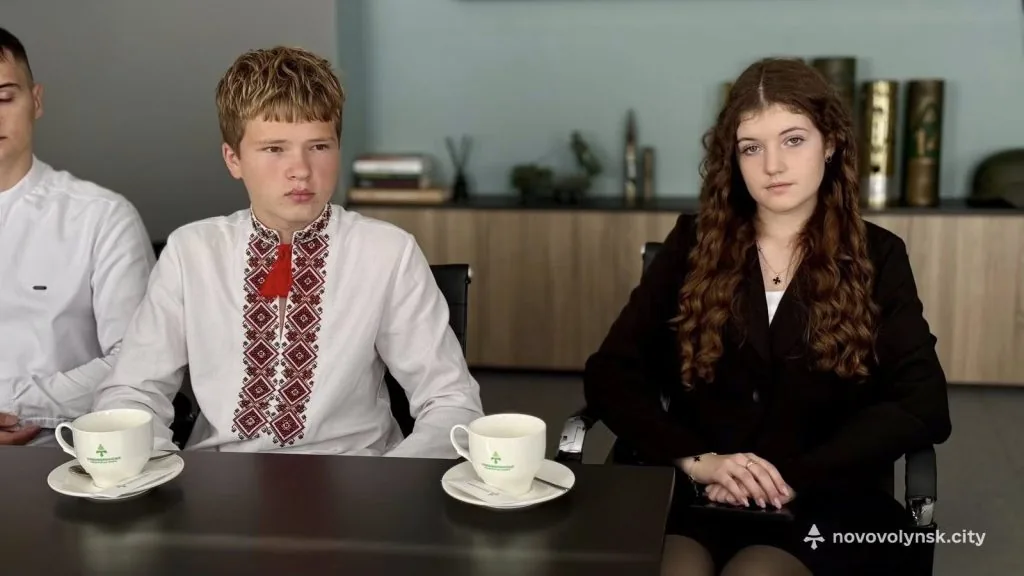 У Нововолинську кращим ліцеїстам вручили сертифікати на стипендію міського голови 2