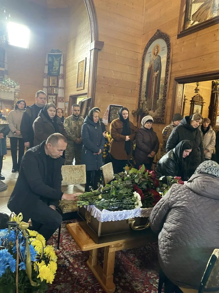 Назавжди 29: у Володимирській громаді провели в останню дорогу загиблого Героя Євгенія Піндаса 2
