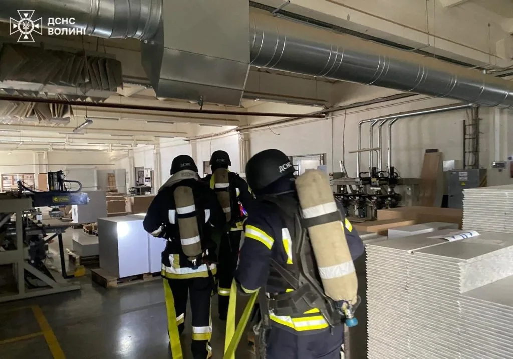 У Володимирському районі рятувальники відпрацювали ліквідацію наслідків ворожої атаки 5