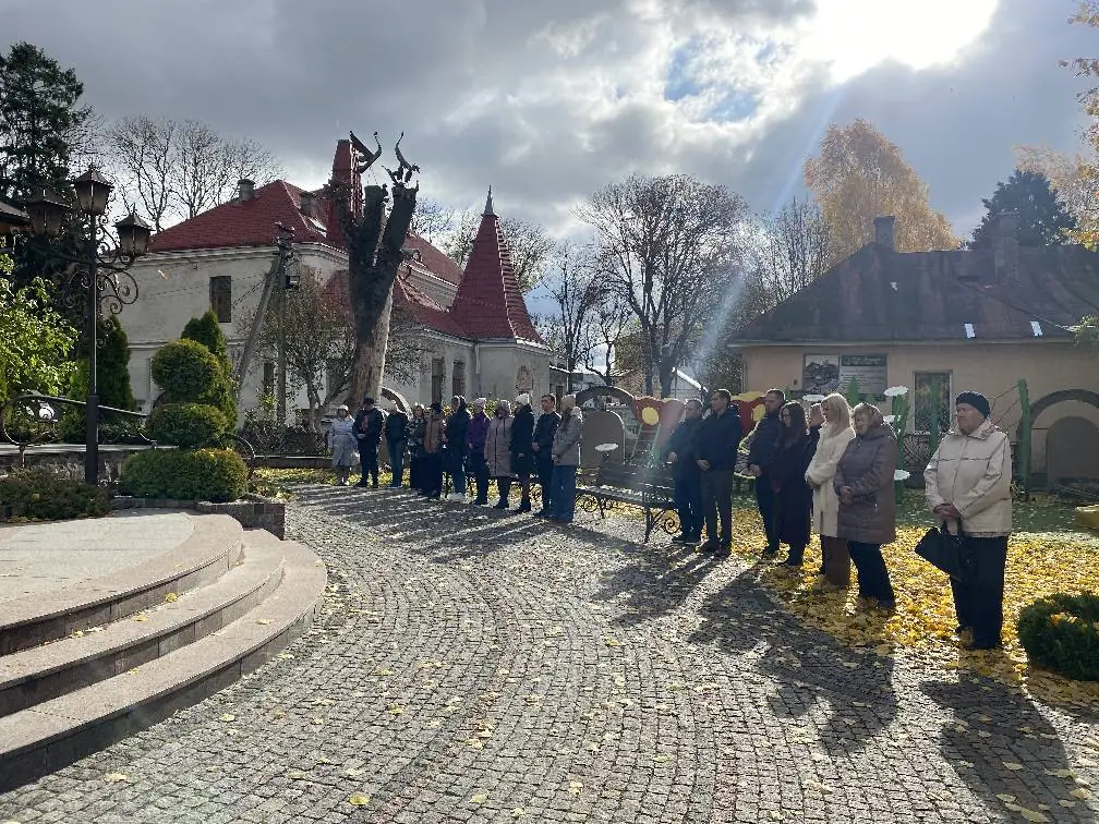 Назавжди 29: у Володимирській громаді провели в останню дорогу загиблого Героя Євгенія Піндаса 11