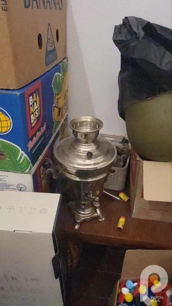 Герб рф та ікона з монархістом: історик прокоментував знахідки під час виселення УПЦ мп з Успенського собору у Володимирі 14