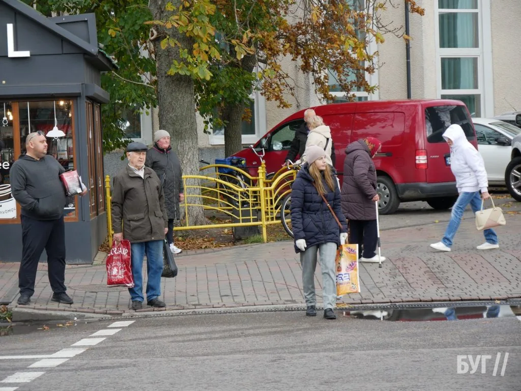 Місто буденне: як живе Володимир восени 8