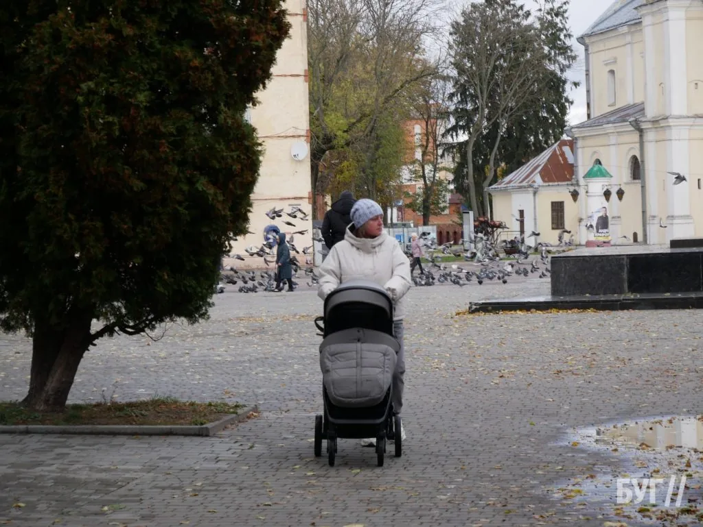 Місто буденне: як живе Володимир восени 12