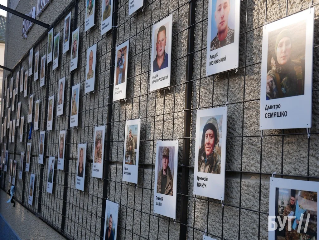 У Володимирі відкрили «Стіну надії» — місце пам’яті про військовополонених і зниклих безвісти захисників 1
