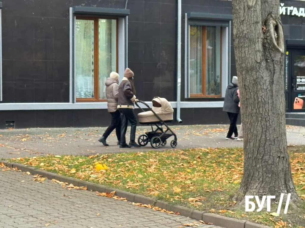 Місто буденне: осінній Нововолинськ у кадрі 10