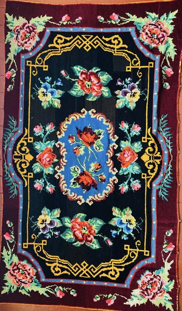 Килим, весільні рушники та домоткані рядна: музей в Іваничах поповнився родинними реліквіями минулого століття 2