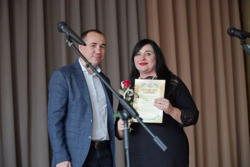 У Володимирській гімназії № 3 відбулися урочисті заходи з нагоди 85-річчя 22