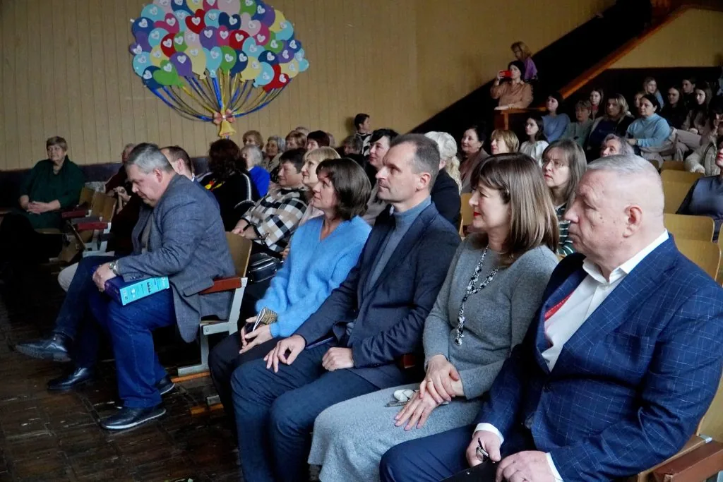 У Володимирській гімназії № 3 відбулися урочисті заходи з нагоди 85-річчя 2