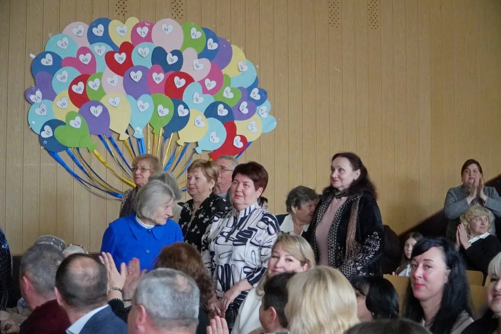 У Володимирській гімназії № 3 відбулися урочисті заходи з нагоди 85-річчя 8