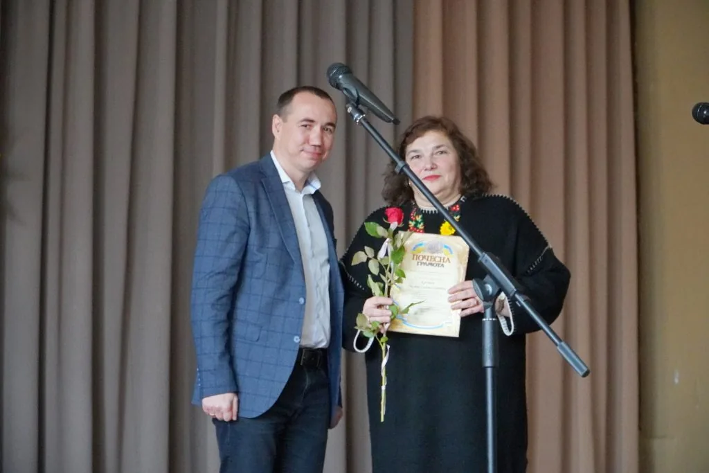 У Володимирській гімназії № 3 відбулися урочисті заходи з нагоди 85-річчя 23