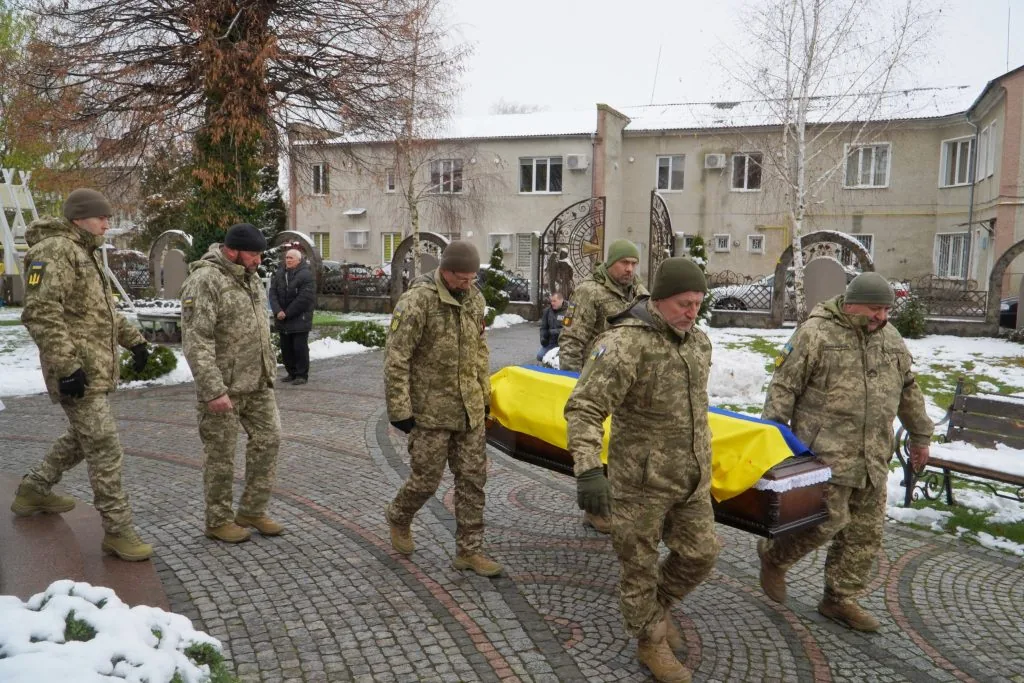 У Володимирській громаді провели в останню дорогу загиблого Героя Володимира Пойду 3