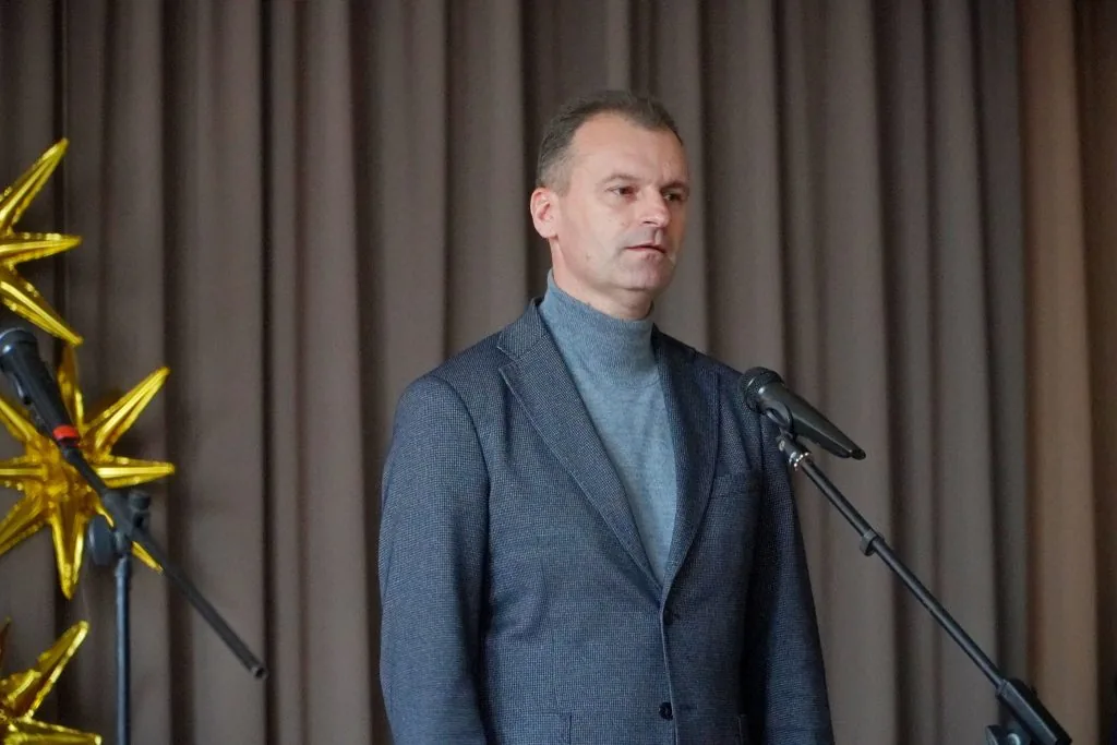 У Володимирській гімназії № 3 відбулися урочисті заходи з нагоди 85-річчя 18