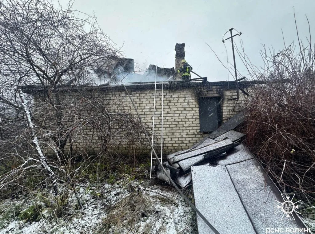 На Ковельщині під час пожежі у будинку загинула жінка 2