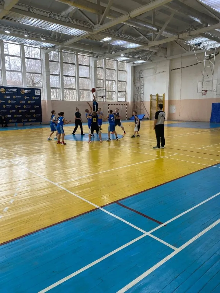 Баскетбольний клуб «Кажани» з Нововолинська розгромив суперників у Львові 2