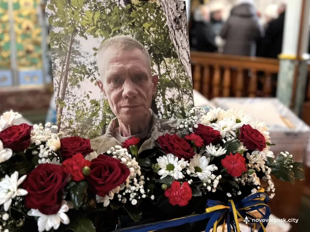 У Нововолинську попрощалися з двома полеглими Героями Олександром Малєвим та Миколою Поплавським 3