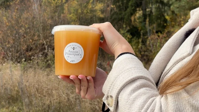 22-річна нововолинянка доглядає пасіку зниклого на війні батька 4