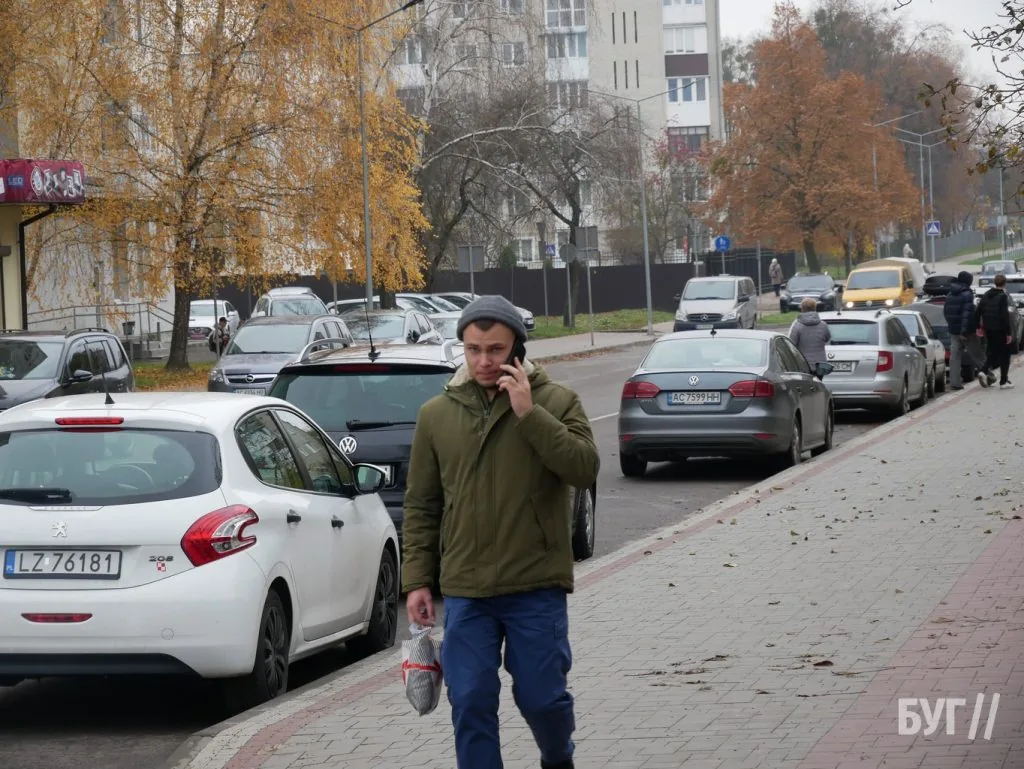 Місто буденне: осінній Володимир - між золотим листям і сірими буднями 3