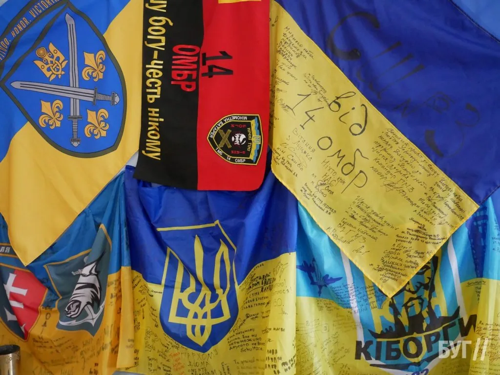 У гімназії №3 Володимира провели благодійний ярмарок на підтримку ЗСУ 10