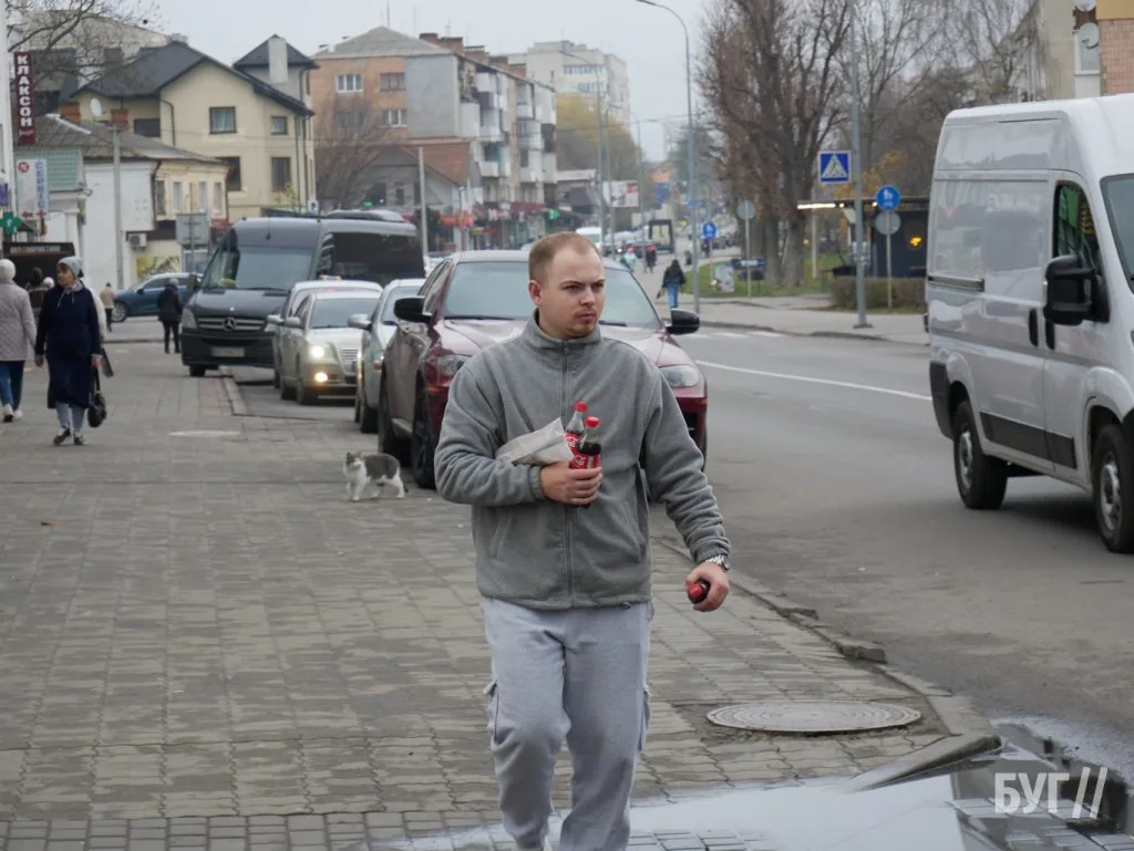 Місто буденне: осінній Володимир - між золотим листям і сірими буднями 12