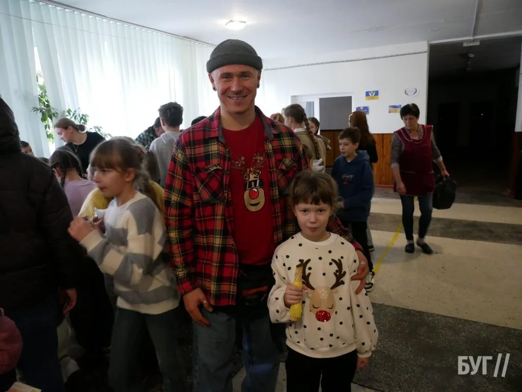 У гімназії №3 Володимира провели благодійний ярмарок на підтримку ЗСУ 58