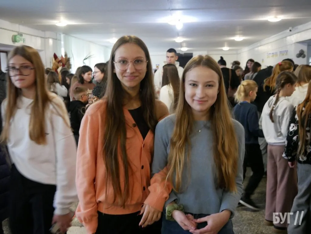 У гімназії №3 Володимира провели благодійний ярмарок на підтримку ЗСУ 66