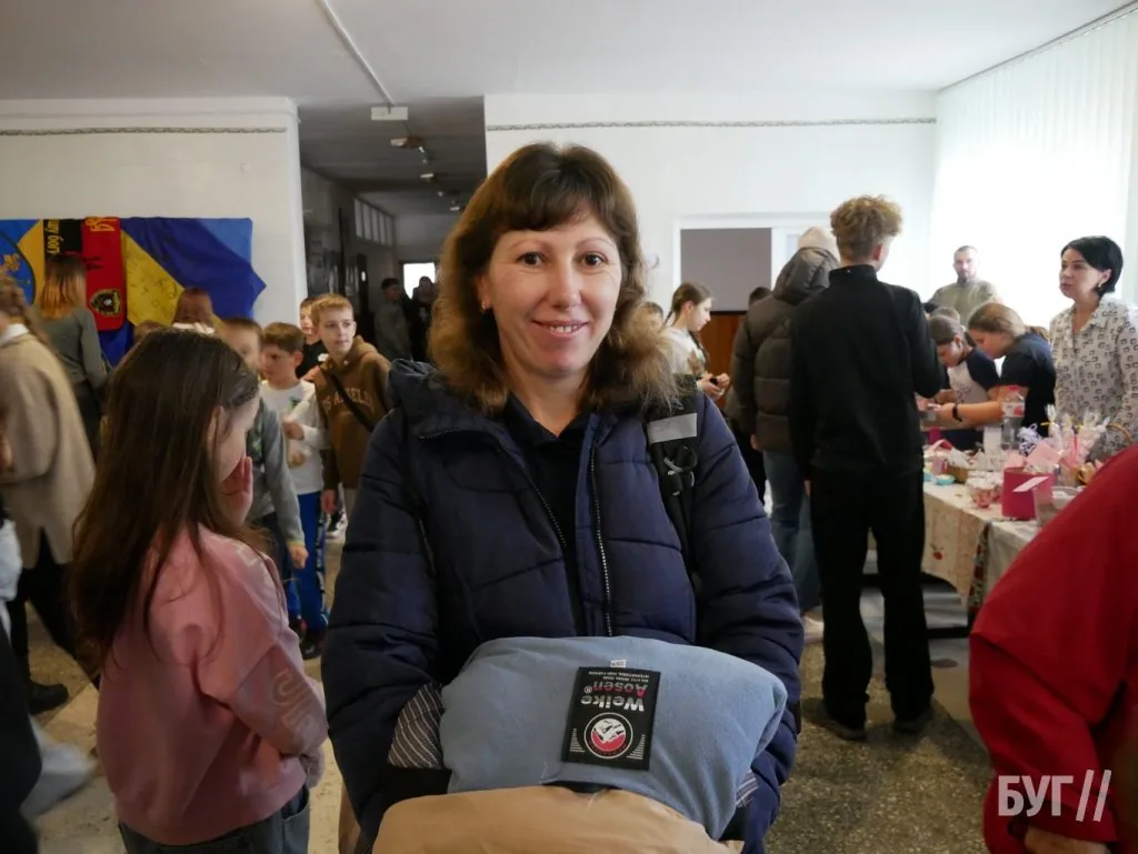 У гімназії №3 Володимира провели благодійний ярмарок на підтримку ЗСУ 69