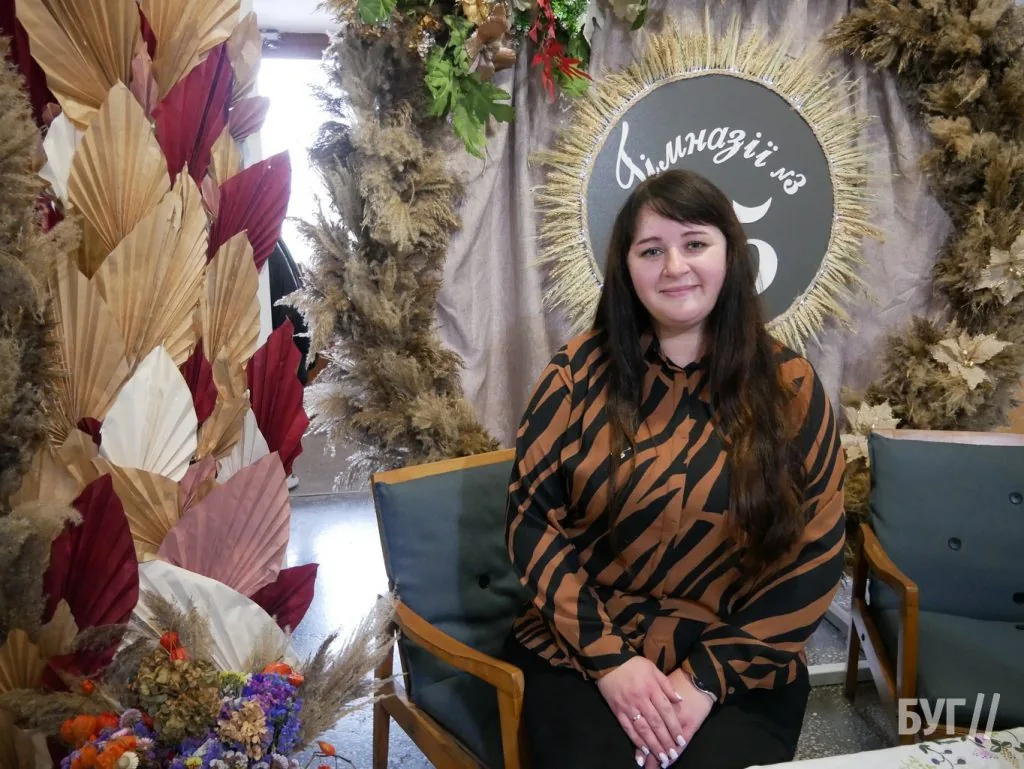 У гімназії №3 Володимира провели благодійний ярмарок на підтримку ЗСУ 73