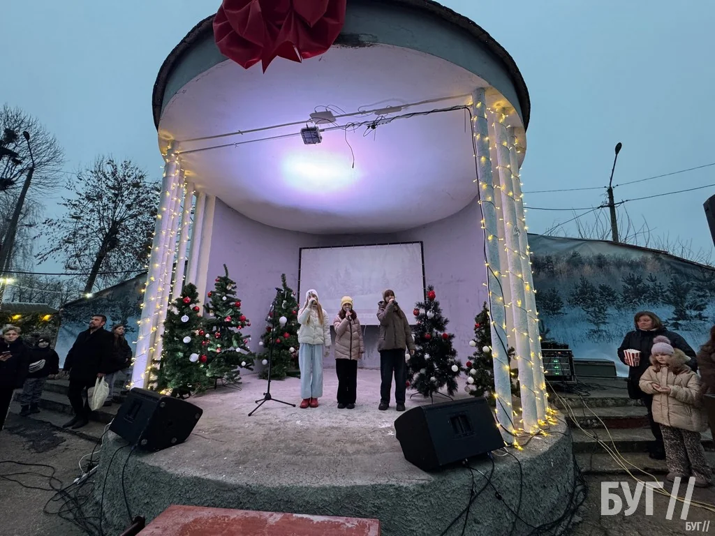 У Нововолинську запрацювало Різдвяне містечко: нова локація, дитячі листи та благодійність для наших Захисників 2