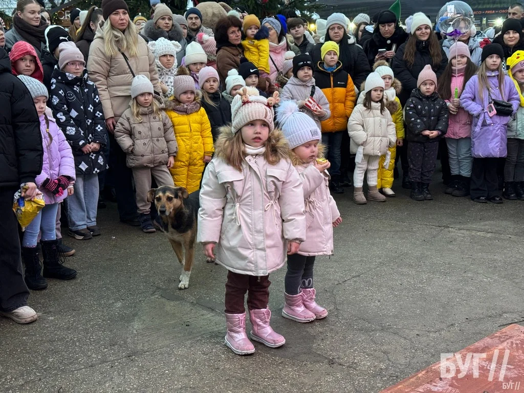 У Нововолинську запрацювало Різдвяне містечко: нова локація, дитячі листи та благодійність для наших Захисників 3